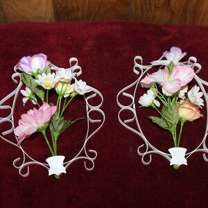 Vintage Wall Decor White Metal Frames with Artificial Flowers